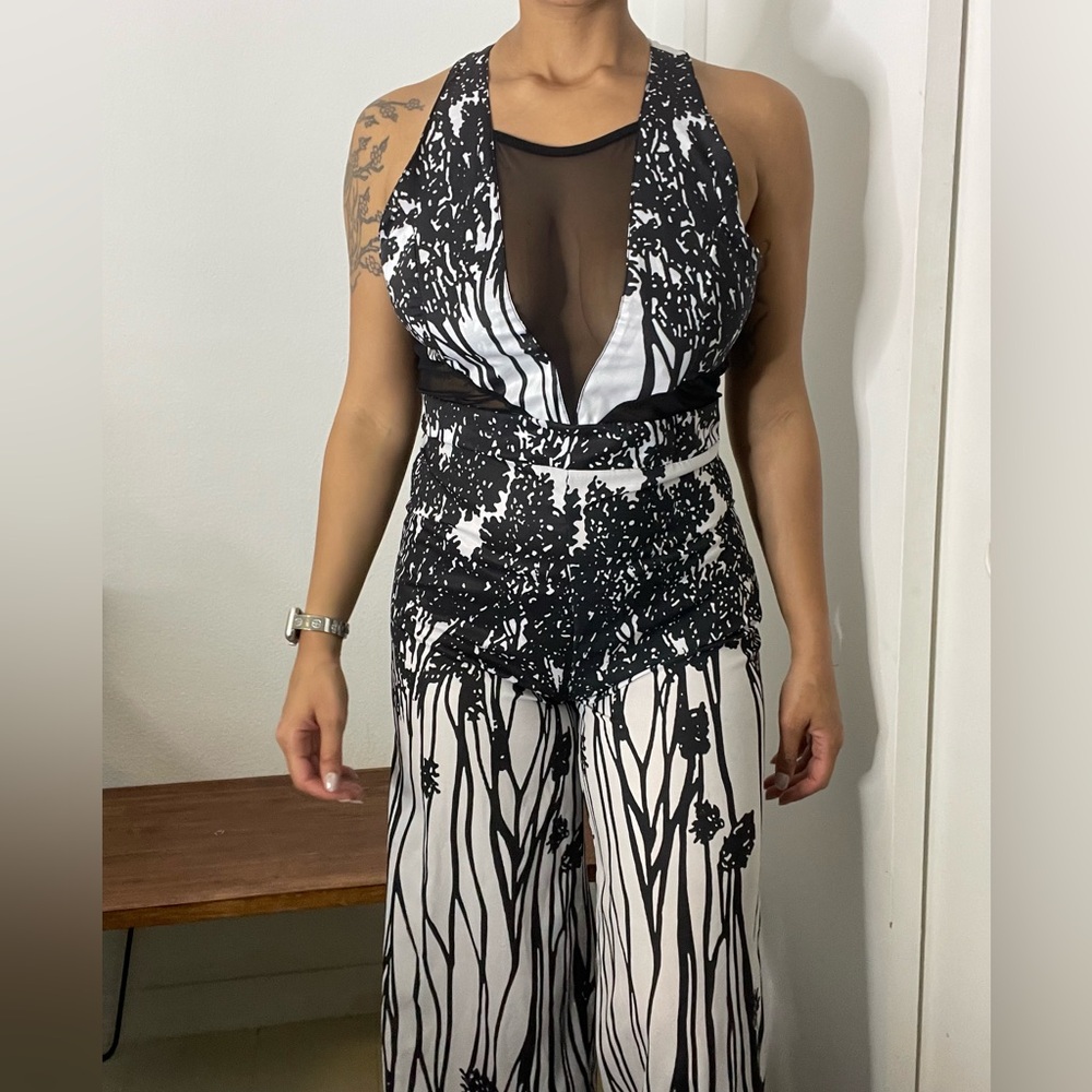 Chic Black and White Plunge Jumpsuit